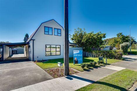 Photo of property in 104 Meeanee Road, Taradale, Napier, 4112