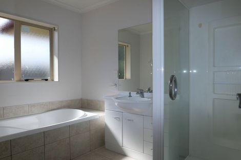 Photo of property in 9 Cabernet Close, Paraparaumu, 5032