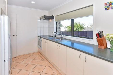 Photo of property in 28b Hillcrest Road, Papatoetoe, Auckland, 2025