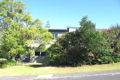 Photo of property in 1/52 Killarney Avenue, Torbay, Auckland, 0630