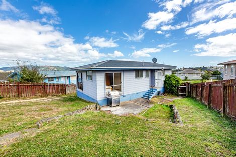 Photo of property in 46 Arahura Crescent, Waitangirua, Porirua, 5024