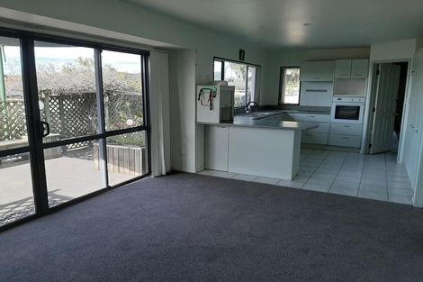 Photo of property in 12 Oxford Avenue, Te Kamo, Whangarei, 0112