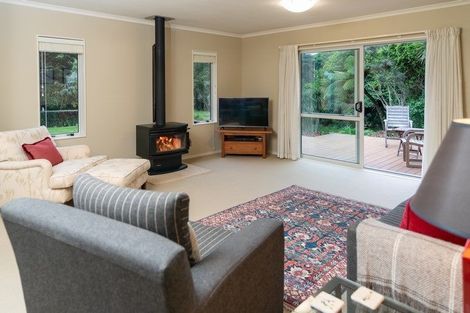 Photo of property in 27 Jacks Bush Road, Waikanae, 5391