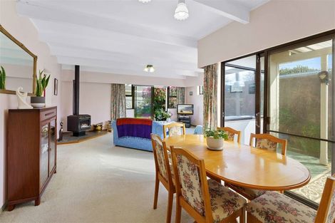 Photo of property in 1 Miro Street, Waikanae, 5036