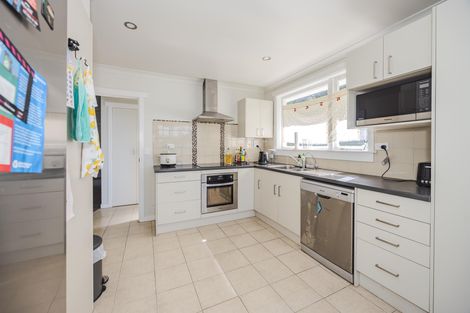 Photo of property in 16 Tay Street, Oamaru North, Oamaru, 9400