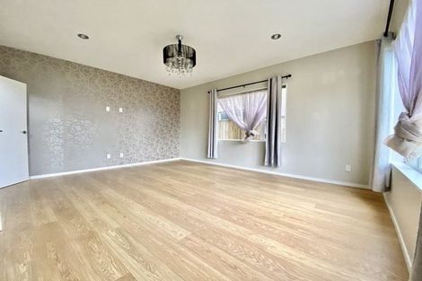 Photo of property in 65 Kerrykeel Drive, Flat Bush, Auckland, 2019
