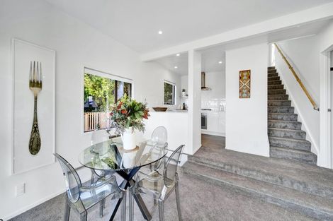 Photo of property in 8 Hobday Lane, Mount Pleasant, Christchurch, 8081