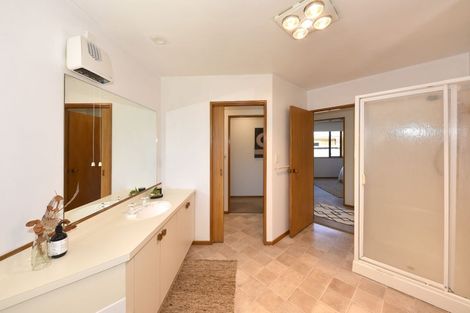 Photo of property in 310 Withells Road, Avonhead, Christchurch, 8042