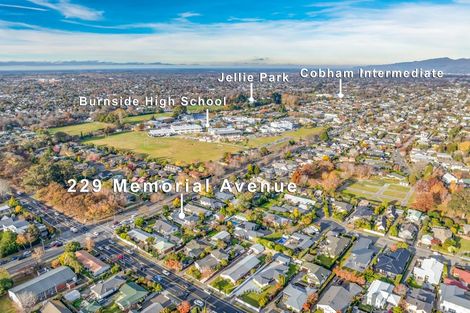 Photo of property in 229 Memorial Avenue, Burnside, Christchurch, 8053