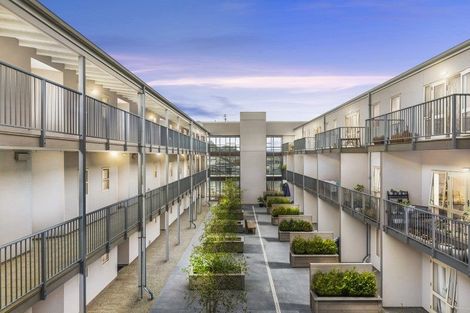 Photo of property in Luxford Villas, 116/72u Herald Street, Berhampore, Wellington, 6023