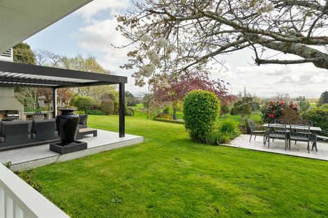 Photo of property in 2 Lees Pakaraka Road, Te Ore Ore, Masterton, 5886