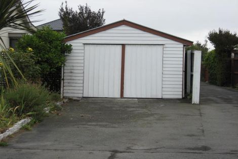 Photo of property in 33 Bowen Street, Upper Riccarton, Christchurch, 8041