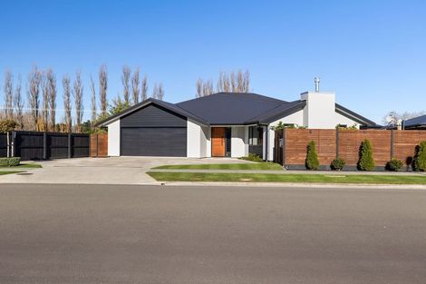 Photo of property in 40 Freedom Drive, Kelvin Grove, Palmerston North, 4414