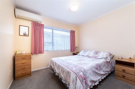 Photo of property in 303a/2 Great North Road, Henderson, Auckland, 0612