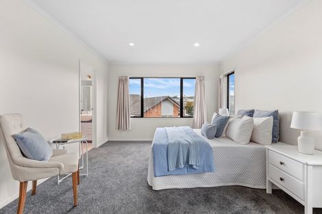 Photo of property in 16 Innisowen Place, Flat Bush, Auckland, 2019