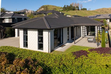 Photo of property in 19 Ballintoy Park Drive, Welcome Bay, Tauranga, 3175