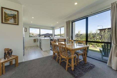 Photo of property in 17 Guano Crescent, Cromwell, 9310