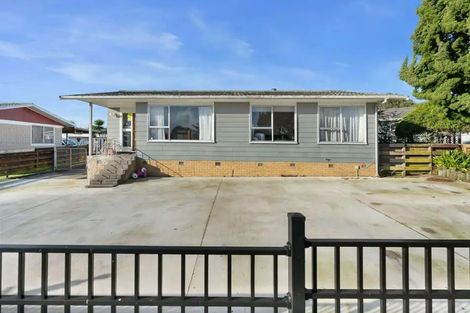 Photo of property in 6 Carbery Place, Manurewa, Auckland, 2102