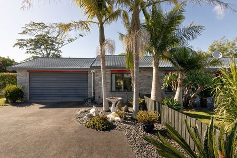Photo of property in 16 Margaret Drive, Omokoroa, 3114