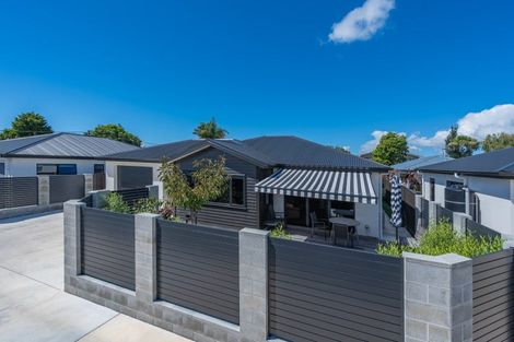 Photo of property in 49 Calder Way, Seaward Bush, 9871
