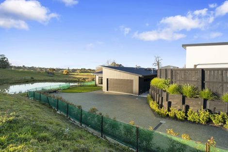 Photo of property in 64 Les Wakefield Road, Mapua, 7005