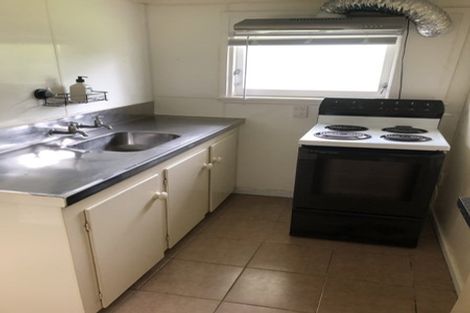 Photo of property in 4 Westland Road, Mount Cook, Wellington, 6021