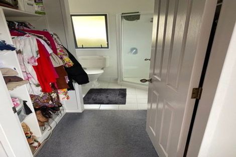 Photo of property in 20 Landsdowne Terrace, Karori, Wellington, 6012