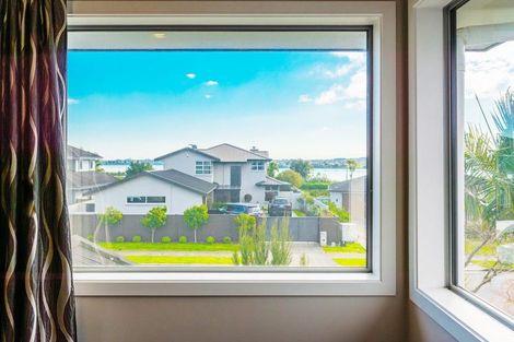 Photo of property in 6 Milano Boulevard, Karaka, Papakura, 2113