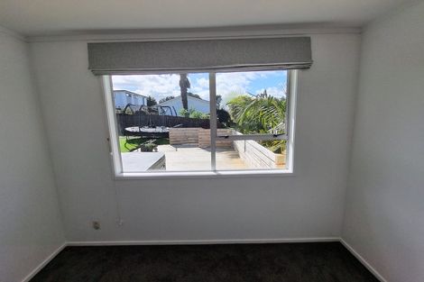 Photo of property in 2/13 Talavera Place, Te Atatu South, Auckland, 0602