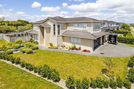 Photo of property in 99 Bayvista Drive, Karaka, Papakura, 2113