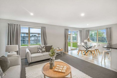 Photo of property in 8 Marble Court, Rolleston, 7614