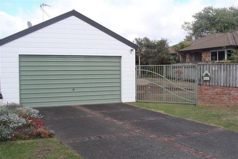 Photo of property in 76 Simpson Road, Papamoa Beach, Papamoa, 3118