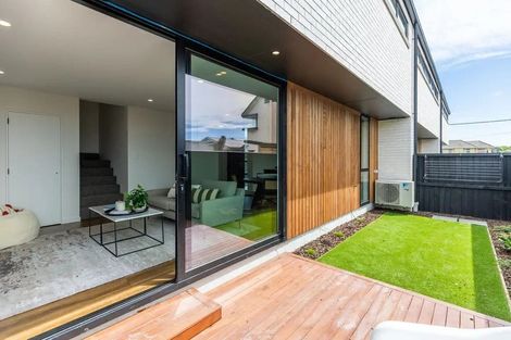 Photo of property in 2/141 Oram Avenue, New Brighton, Christchurch, 8061