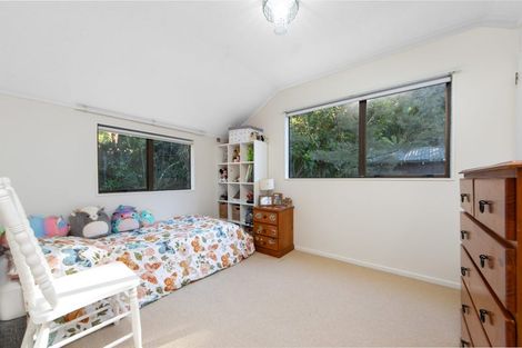 Photo of property in 704 South Titirangi Road, Titirangi, Auckland, 0604