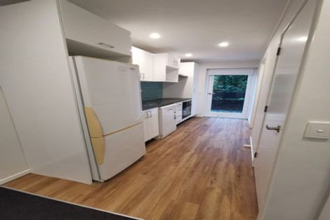 Photo of property in 2 Jenness Grove, Harbour View, Lower Hutt, 5010