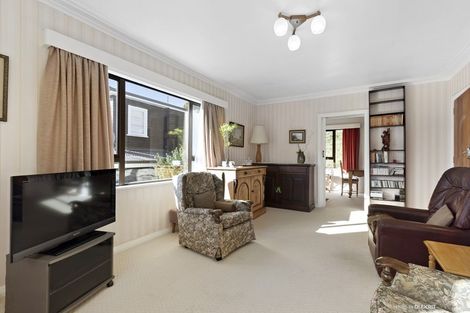 Photo of property in 33 Burrows Avenue, Karori, Wellington, 6012