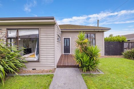 Photo of property in 16 Lees Road, Strowan, Christchurch, 8052