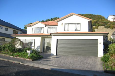 Photo of property in 6 Nether Green Crescent, Johnsonville, Wellington, 6037