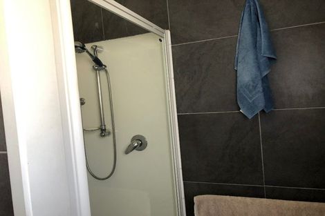 Photo of property in 2/15 Simpson Road, Ranui, Auckland, 0612