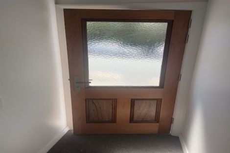 Photo of property in 142 Tasman Street, Mount Cook, Wellington, 6021