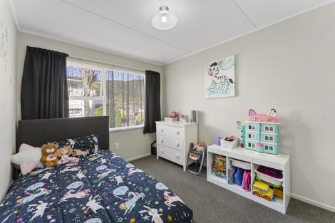 Photo of property in 31 Holland Street, Wainuiomata, Lower Hutt, 5014