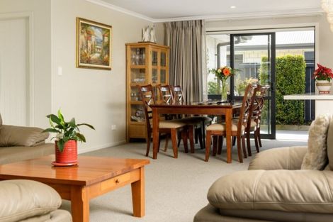 Photo of property in 21 Livingstone Drive, Papamoa Beach, Papamoa, 3118