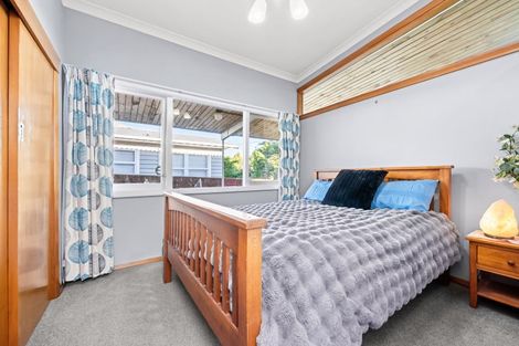 Photo of property in 9 Highbury Drive, Levin, 5510