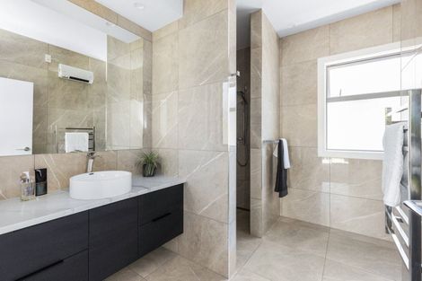 Photo of property in 25a Hetley Crescent, Taradale, Napier, 4112