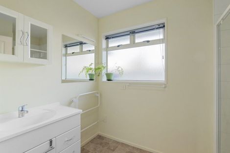 Photo of property in 12 Seymour Street, Hornby, Christchurch, 8042