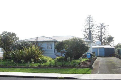 Photo of property in 1 Eddowes Street, Manurewa, Auckland, 2102