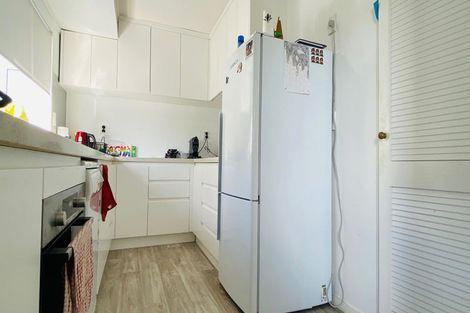 Photo of property in 2/18 Elliott Avenue, Bayview, Auckland, 0629