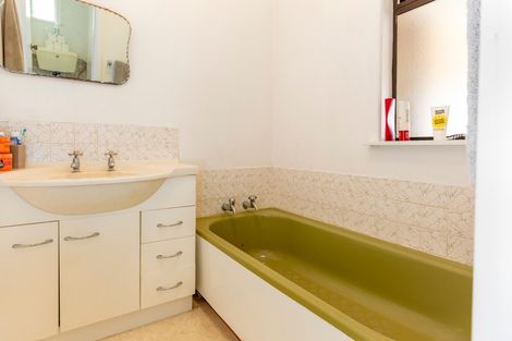 Photo of property in 16 Flanagan Road, Drury, 2113