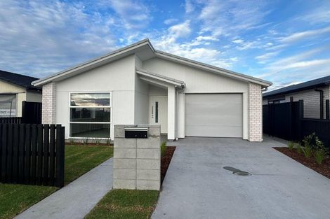 Photo of property in 4 Manhattan Crescent, Papamoa, 3118
