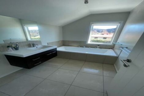 Photo of property in 9 Ash Avenue, Albert Town, Wanaka, 9305